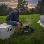 Petromax ile Kamp Ateşi Üzerinde Yemek Pişirmek